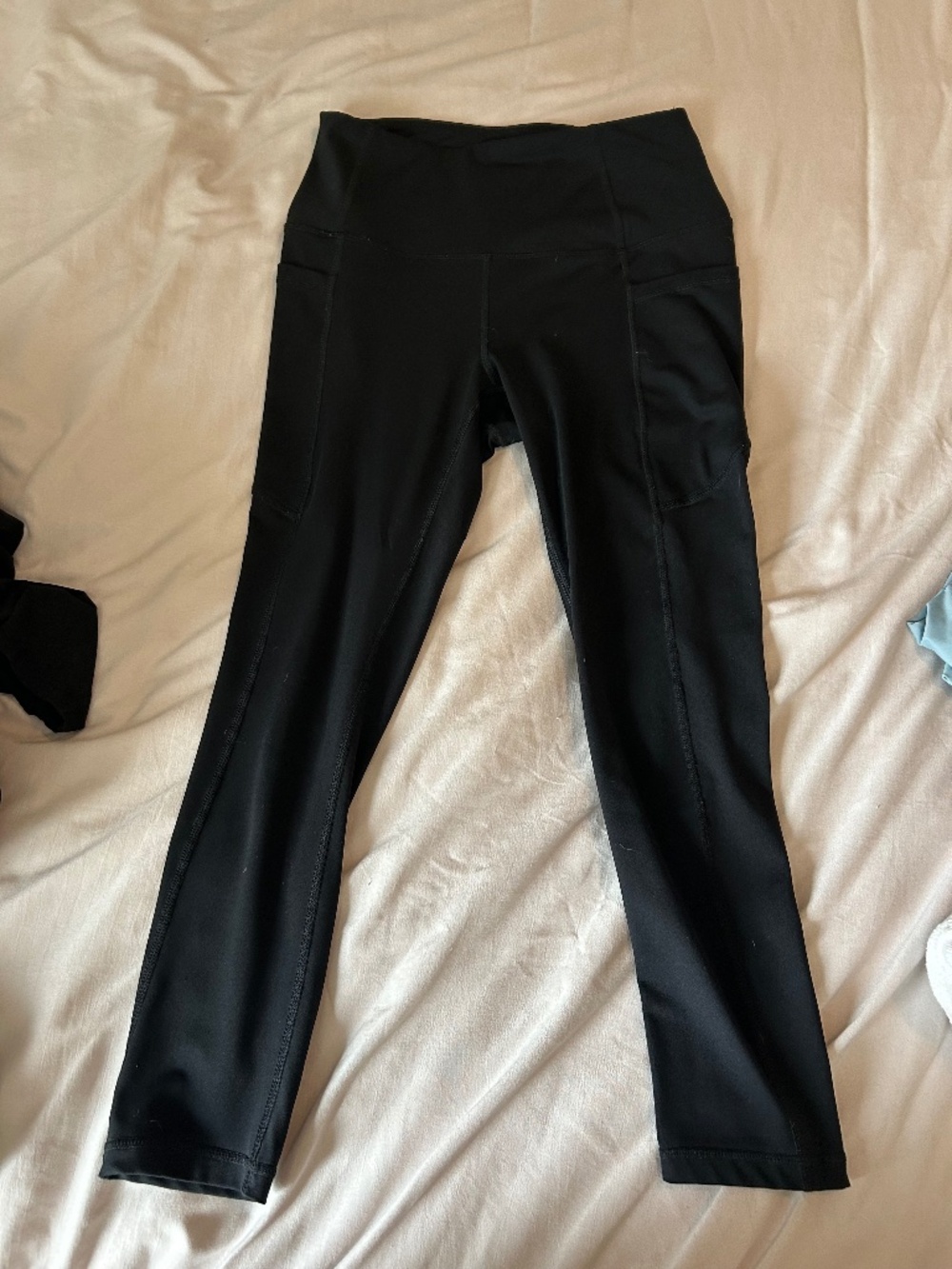 Reebok calf length athletic pants